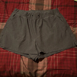 Old Navy Active Powersoft High Rise Go Dry Womens Athletic Shorts Gray Size L